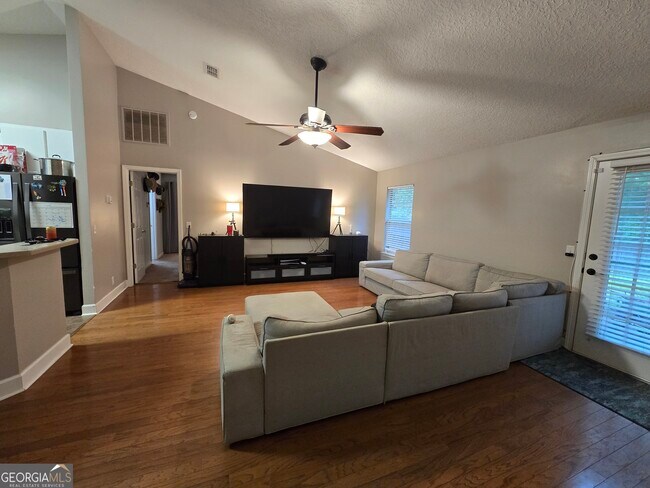 Building Photo - 207 Lake Jordan Blvd W