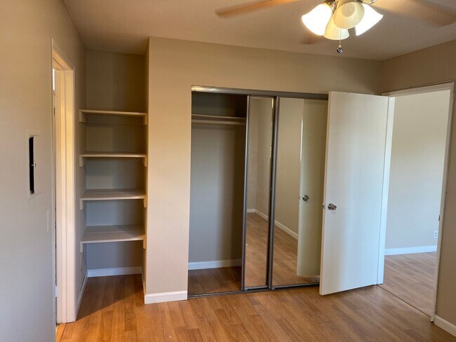 Building Photo - Bright and airy updated second floor 1 bedroom, 1 bathroom apartment
