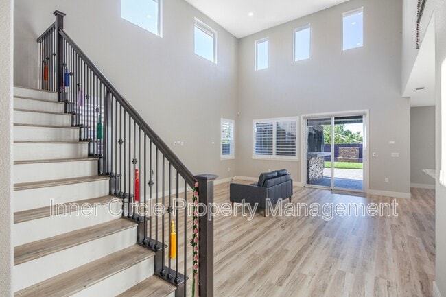 Building Photo - 5624 Sierra Trail Way