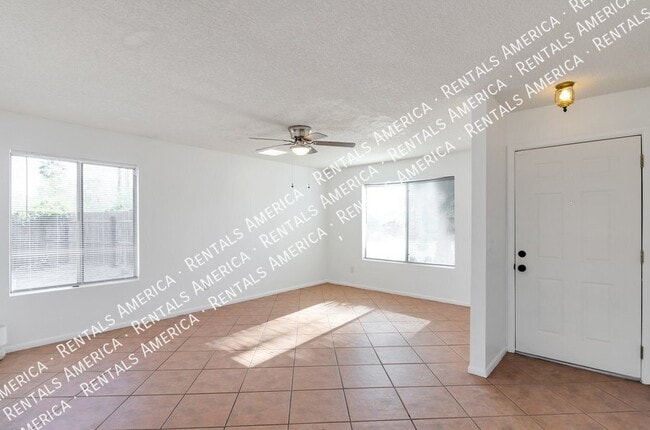 Building Photo - 2745 S Pace W Dr