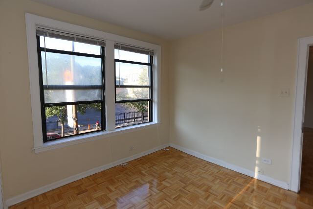 Building Photo - 629 W Belmont Ave