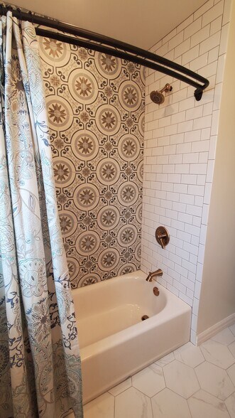 Building Photo - 5303 W 139th St