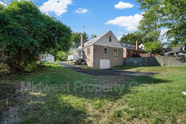 Building Photo - 3410 McKibbon
