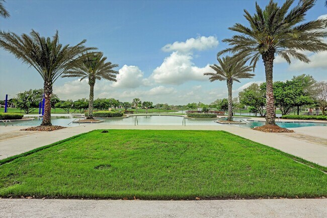 Building Photo - 4812 La Piedra Ln