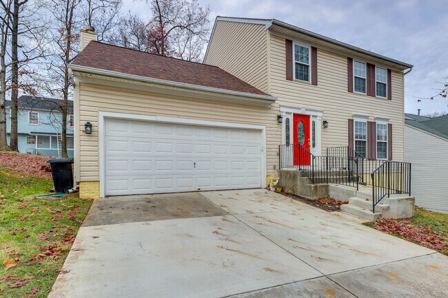 Building Photo - 3102 Hillside Ave