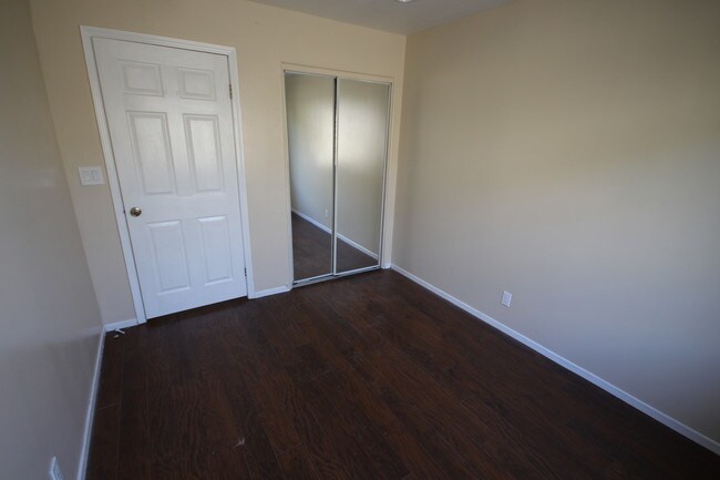 Building Photo - 12429 Benedict Ave