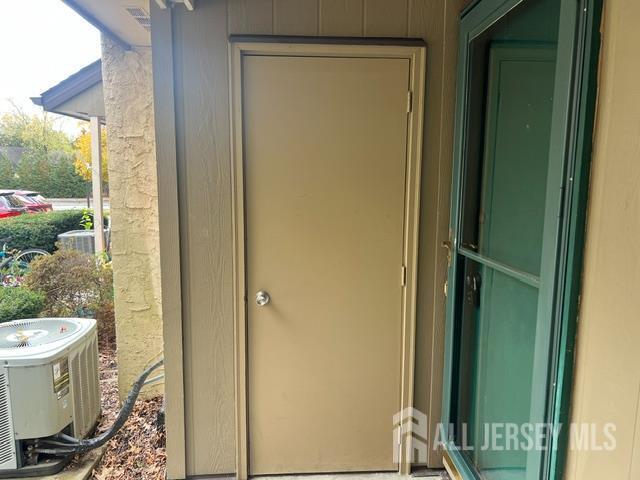 Building Photo - 304 Hampshire Dr