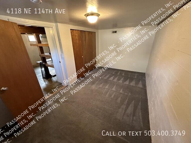 Building Photo - 4118 NE 114th Ave