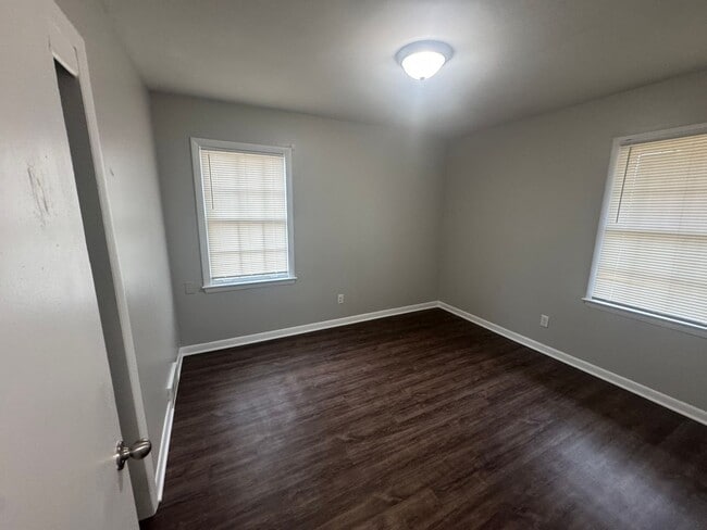 Building Photo - 1727 Goodhaven Dr