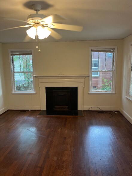 Building Photo - 2611 Cooper Ave