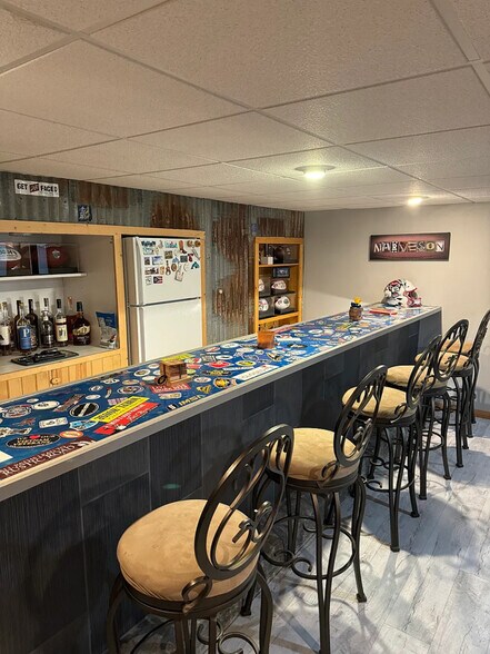 Building Photo - 2870 Brook Hills Dr