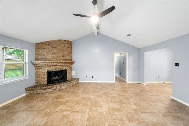 Building Photo - 16330 Autumn Wind Dr