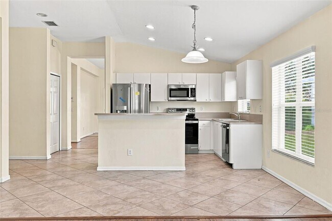 Building Photo - 11331 Coconut Island Dr
