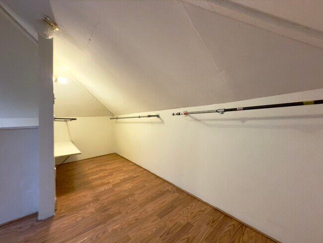 Building Photo - 1200 Ada St