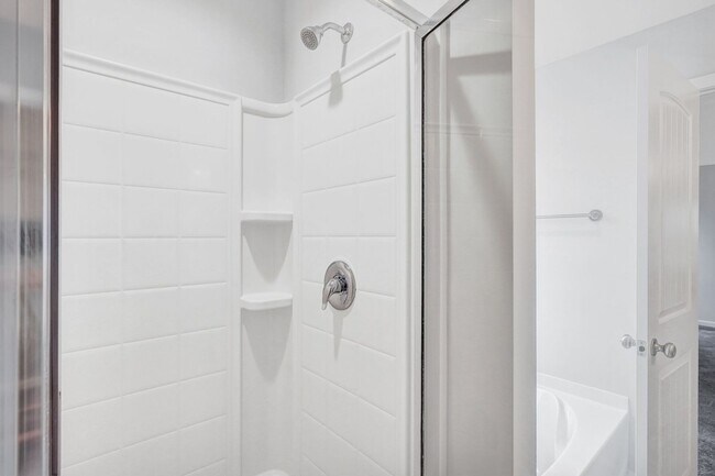 Building Photo - COMING EARLY JUNE 2026! (Pet Friendly)