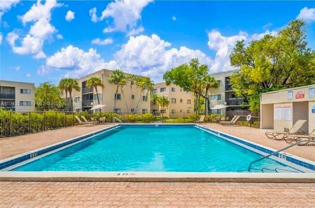 Building Photo - 8005 SW 107th Ave