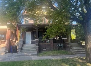 Building Photo - 2224 Helen St