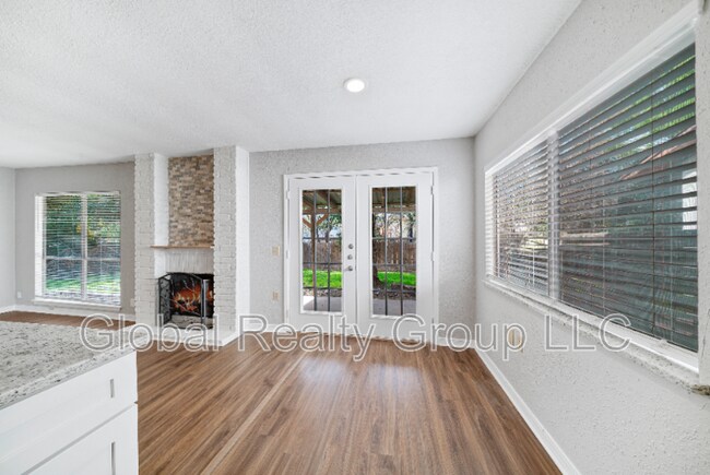 Building Photo - 8227 Bowens Crossing