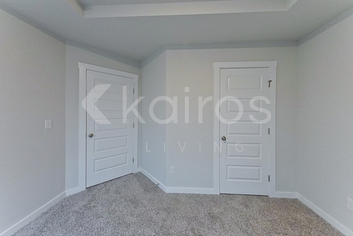Building Photo - 6111 Stonewater Ct