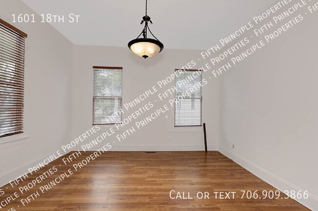 Building Photo - 1601 18th St