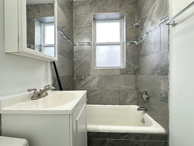 Building Photo - 5710 N Winthrop Ave