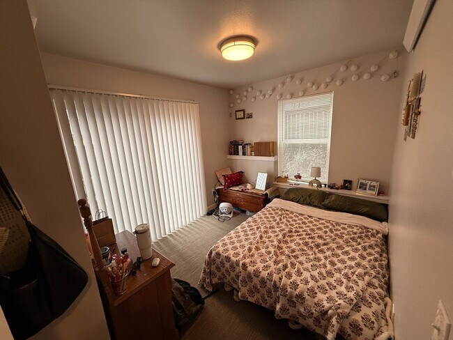 Building Photo - 1217/1219 Billy Frank Jr St