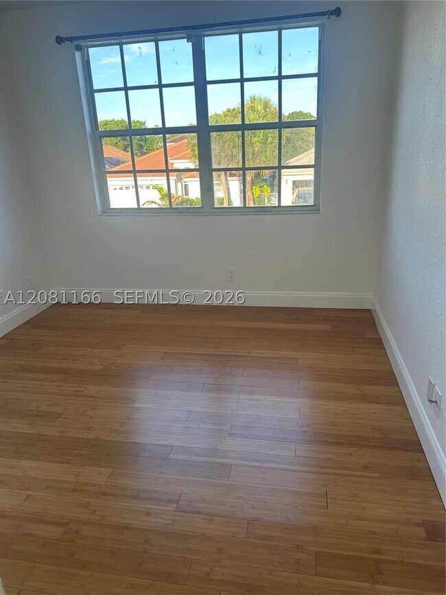 Building Photo - 11090 Baybreeze Way
