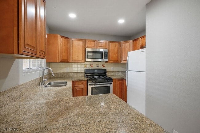 Building Photo - 3819 Terrazzo Ave