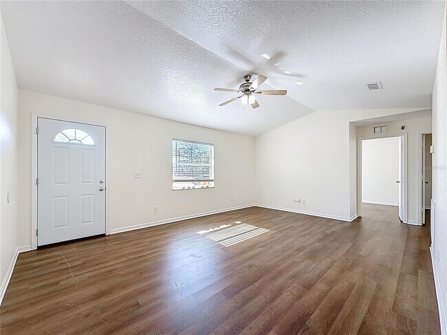 Building Photo - 7 Hemlock Loop Pass