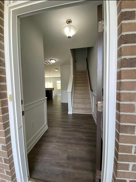 Building Photo - Room in Townhome on Durants Neck Ln