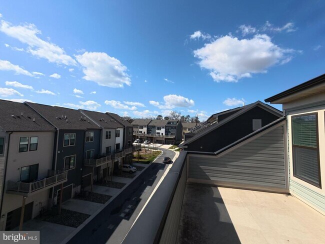 Building Photo - 3451 Watershed Blvd