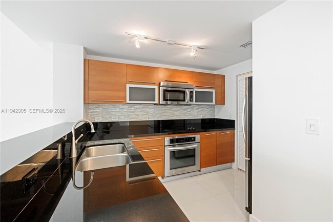 Building Photo - 244 Biscayne Blvd