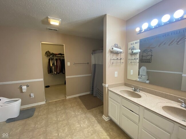 Building Photo - 12824 E 131st St