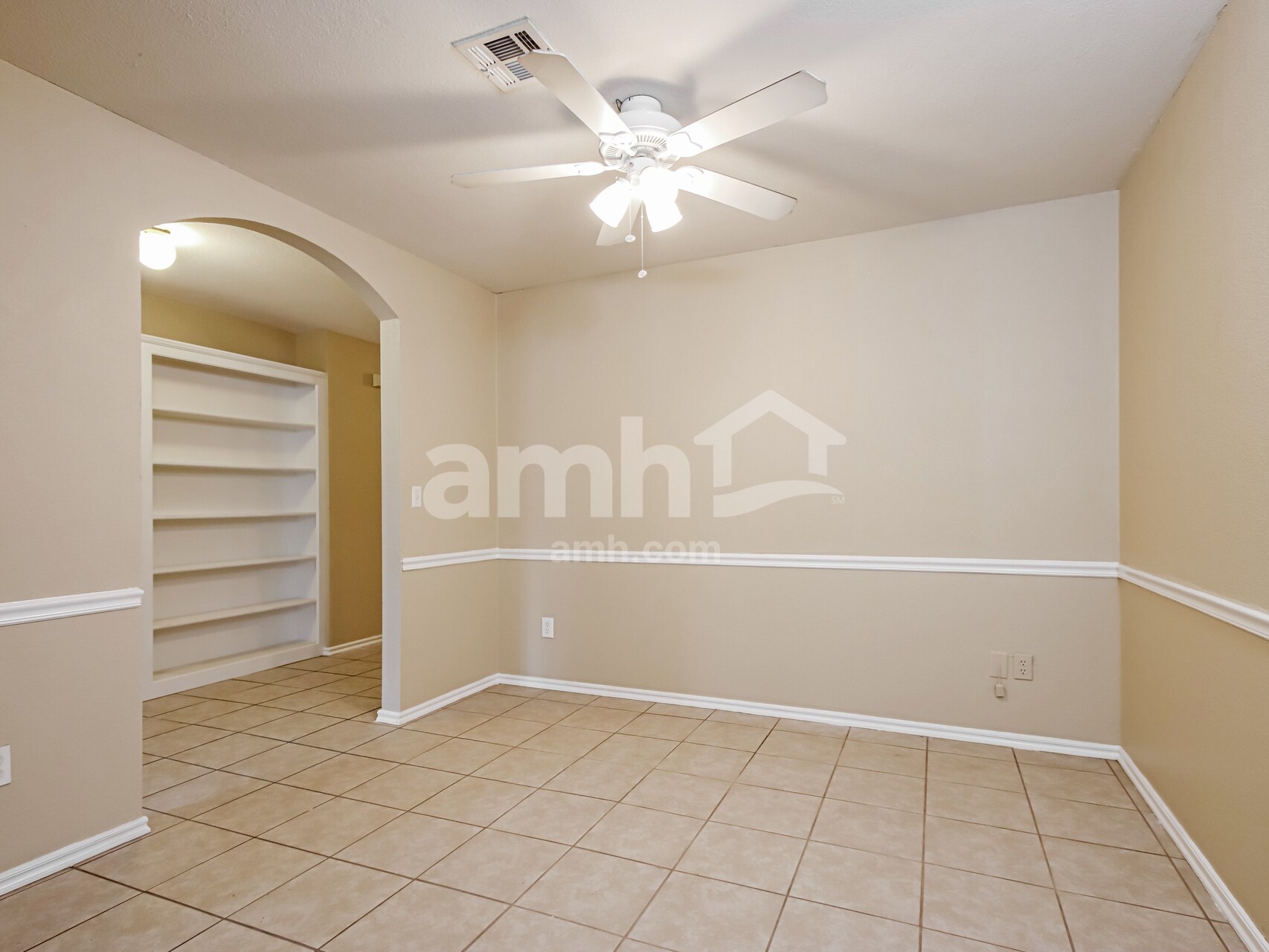 Building Photo - 11415 Mulberry Cir