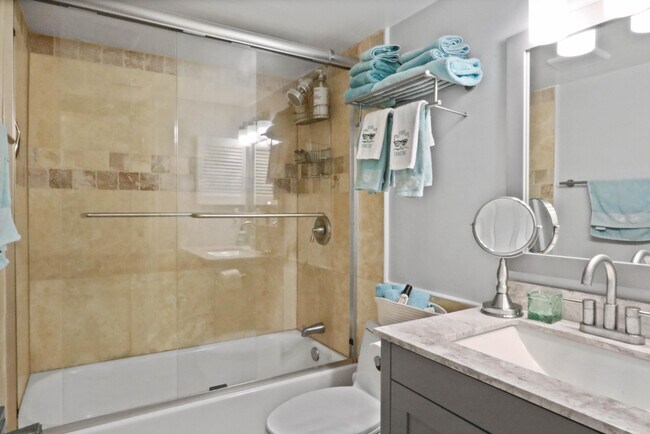 Building Photo - 1605 S US Hwy 1