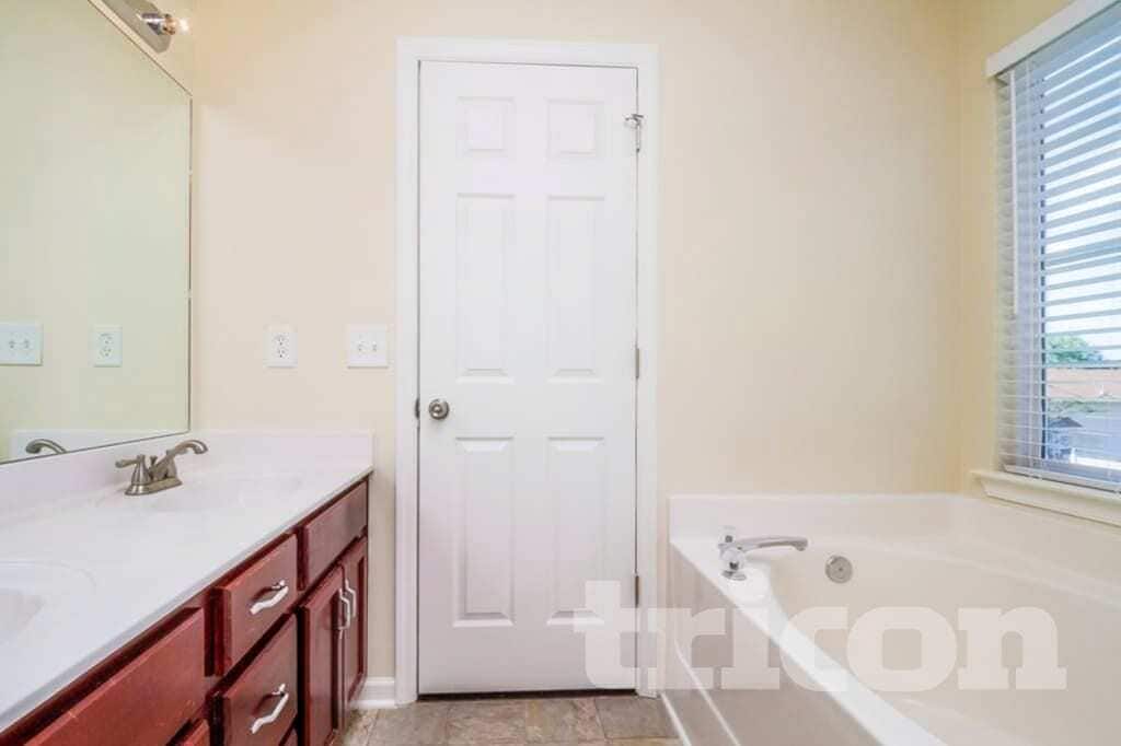 Building Photo - 2923 Wills Ct