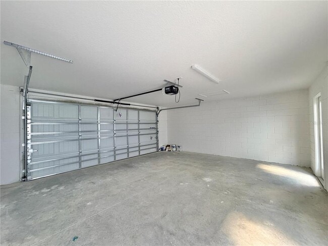 Building Photo - 15493 Bay Brg St