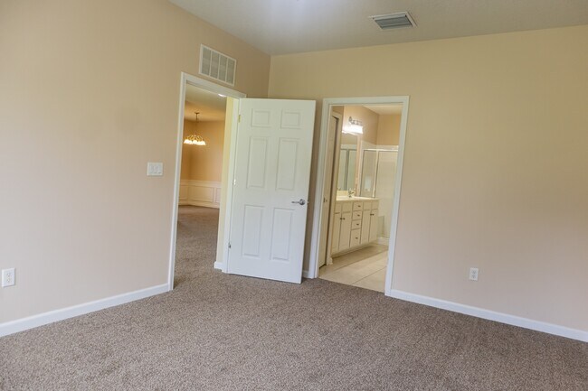Building Photo - 6589 White Blossom Cir
