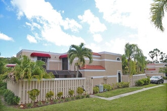 Building Photo - 3935 Village Dr