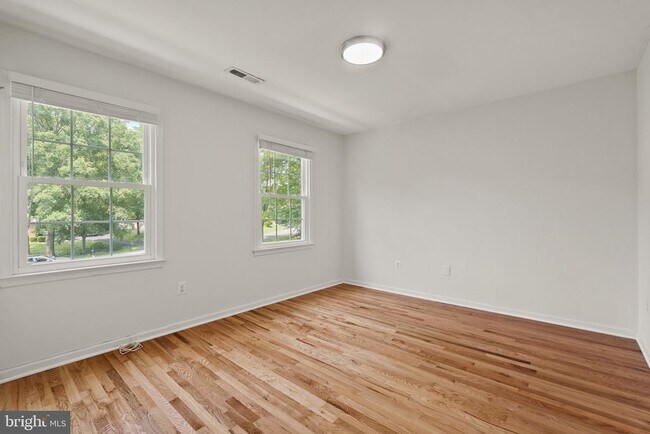 Building Photo - 6609 Heidi Ct