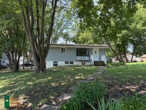 Building Photo - 4 Bedroom Home One Block from Medicine Lake