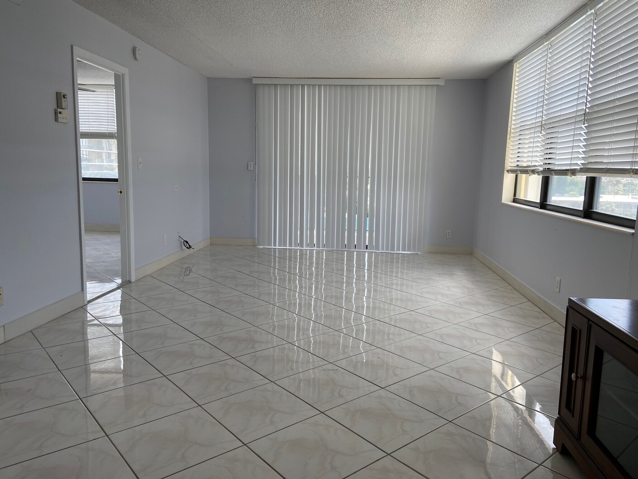 Building Photo - 801 N Ocean Blvd