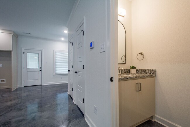 Building Photo - Available January