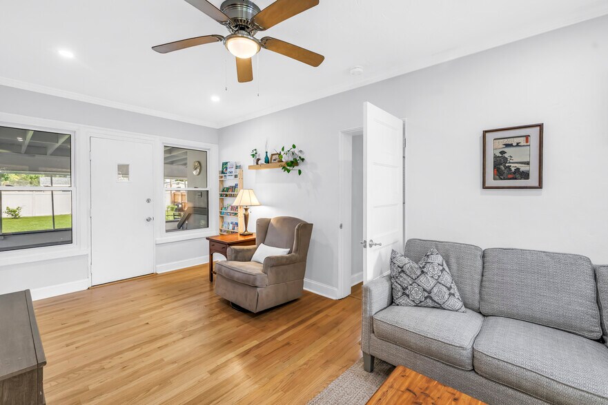 Building Photo - 2421 Covina Way S-Mortgage