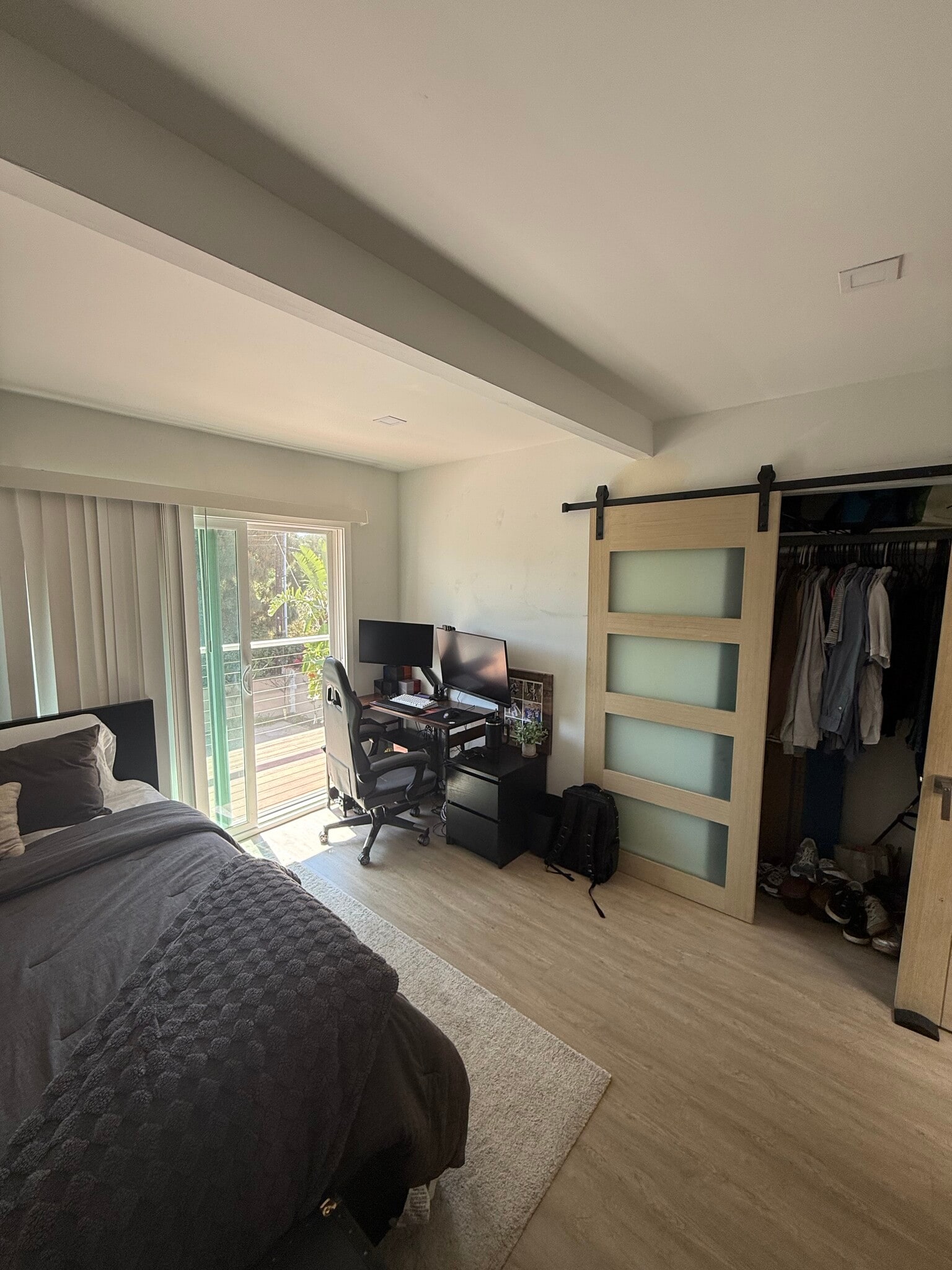 Building Photo - 2396 Redlands Dr