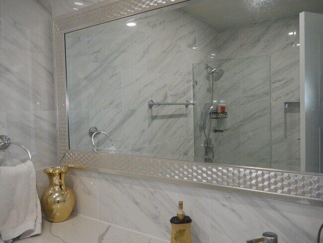 Building Photo - 15652 Bottlebrush Cir