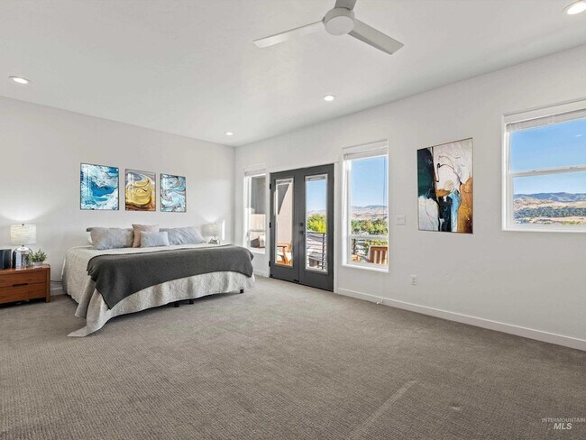 Building Photo - 1251 E Echelon Rdg Ln