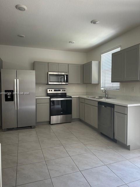 Building Photo - 390 NE 12th St