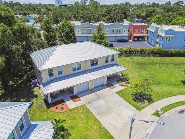 Building Photo - 587 Shady Grove Dr