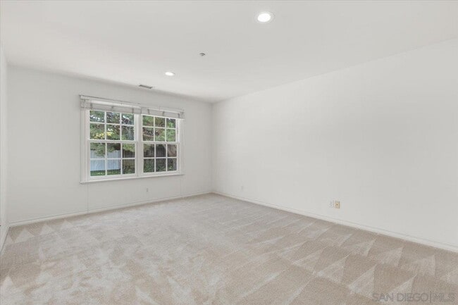 Building Photo - 512 S Granados Ave